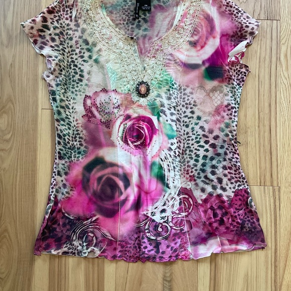 New Directions Floral Blouse, Size Medium - Picture 2 of 6